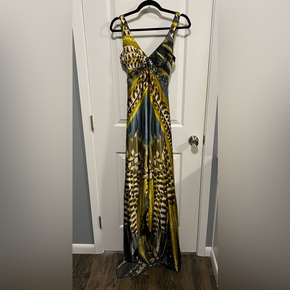 Formal gown for sale! perfect for black tie event, wedding or gala!